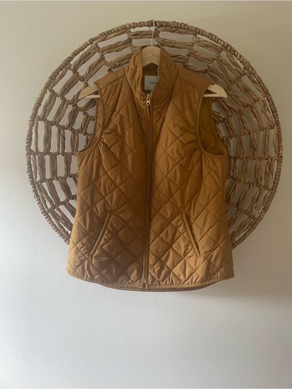 Old Navy Quilted Sleeveless Vest